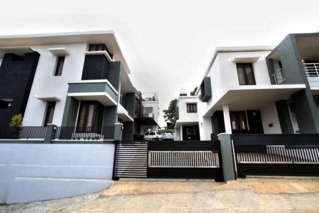 Albisville Hilltop Mansion Ooty Buitenkant foto