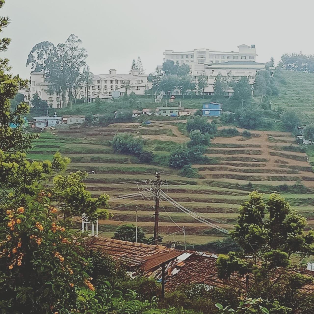 Albisville Hilltop Mansion Ooty Buitenkant foto