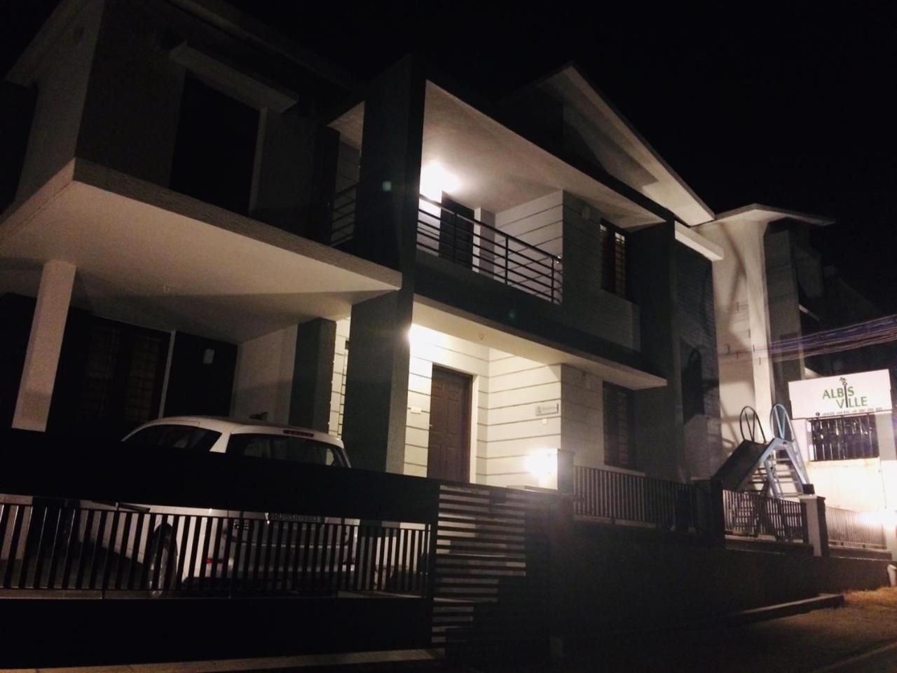 Albisville Hilltop Mansion Ooty Buitenkant foto